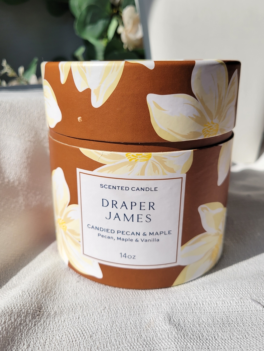 Draper James Candied Pecan & Maple Scented Candle